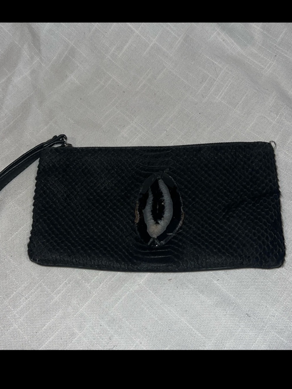 $250 EVOKE women Aspen Black Leather Contrast Small Wristlet